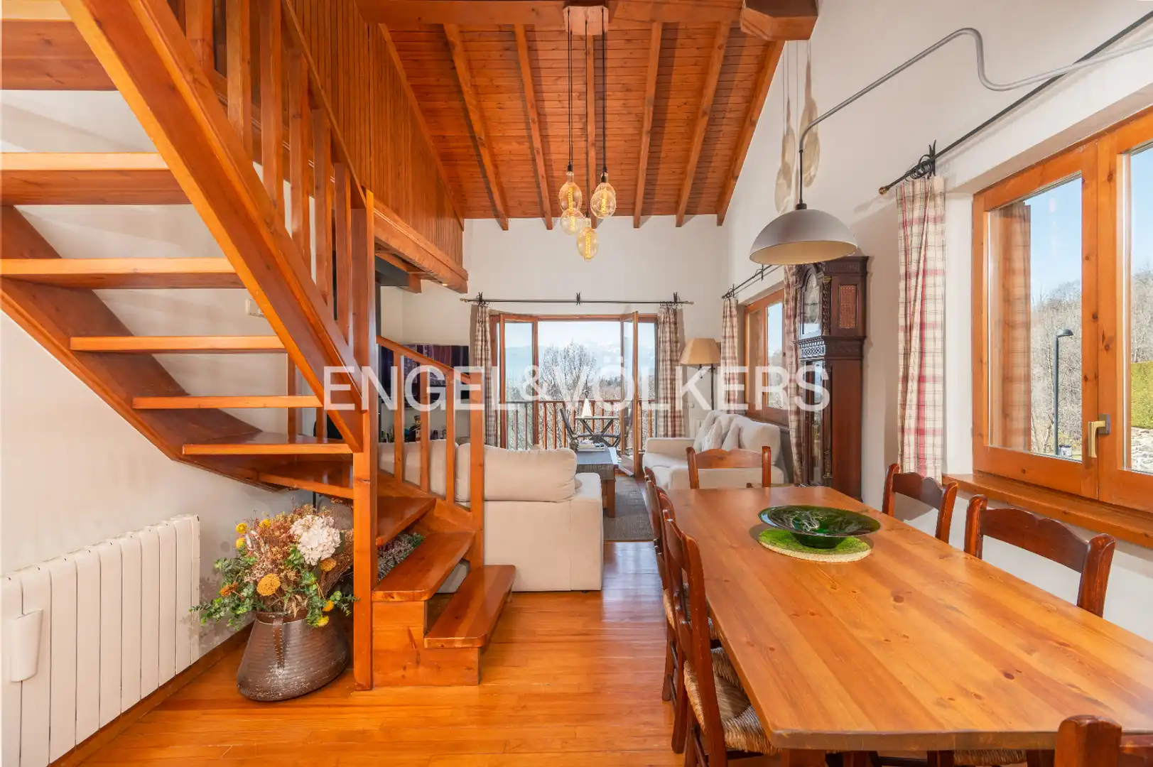Sala de estar de Dúplex en venta en Ger con Calefacción, Parquet y Terraza