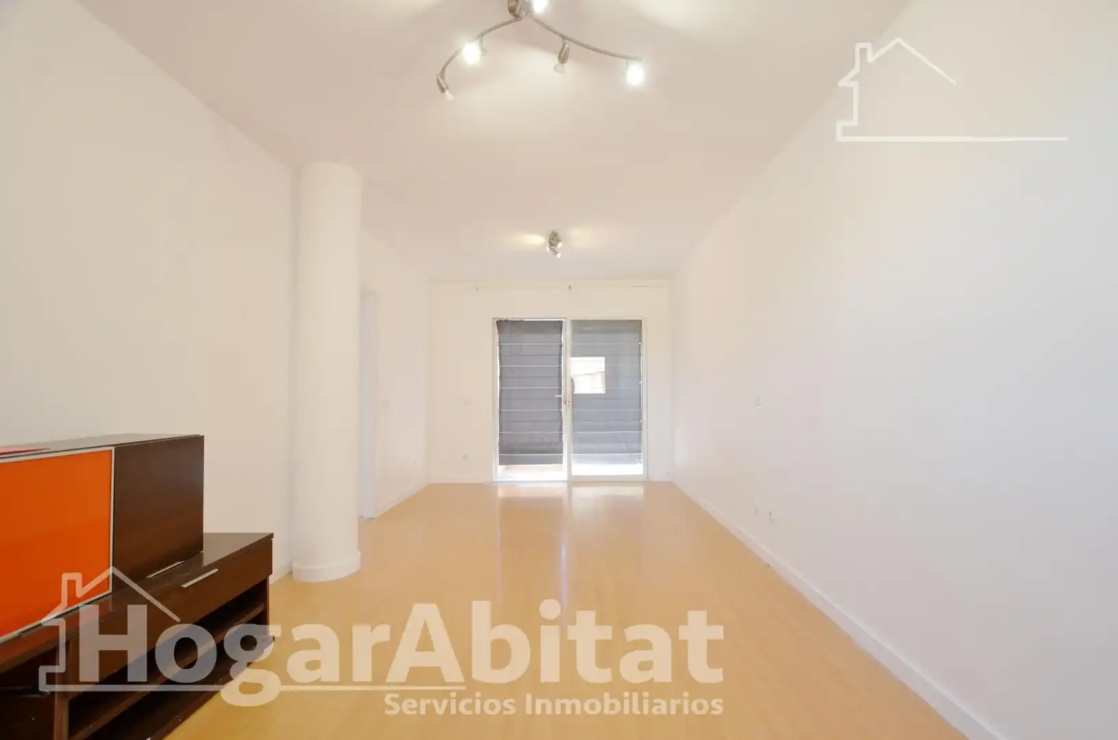 Living room of Flat for sale in Gandia  with Parquet flooring and Balcony