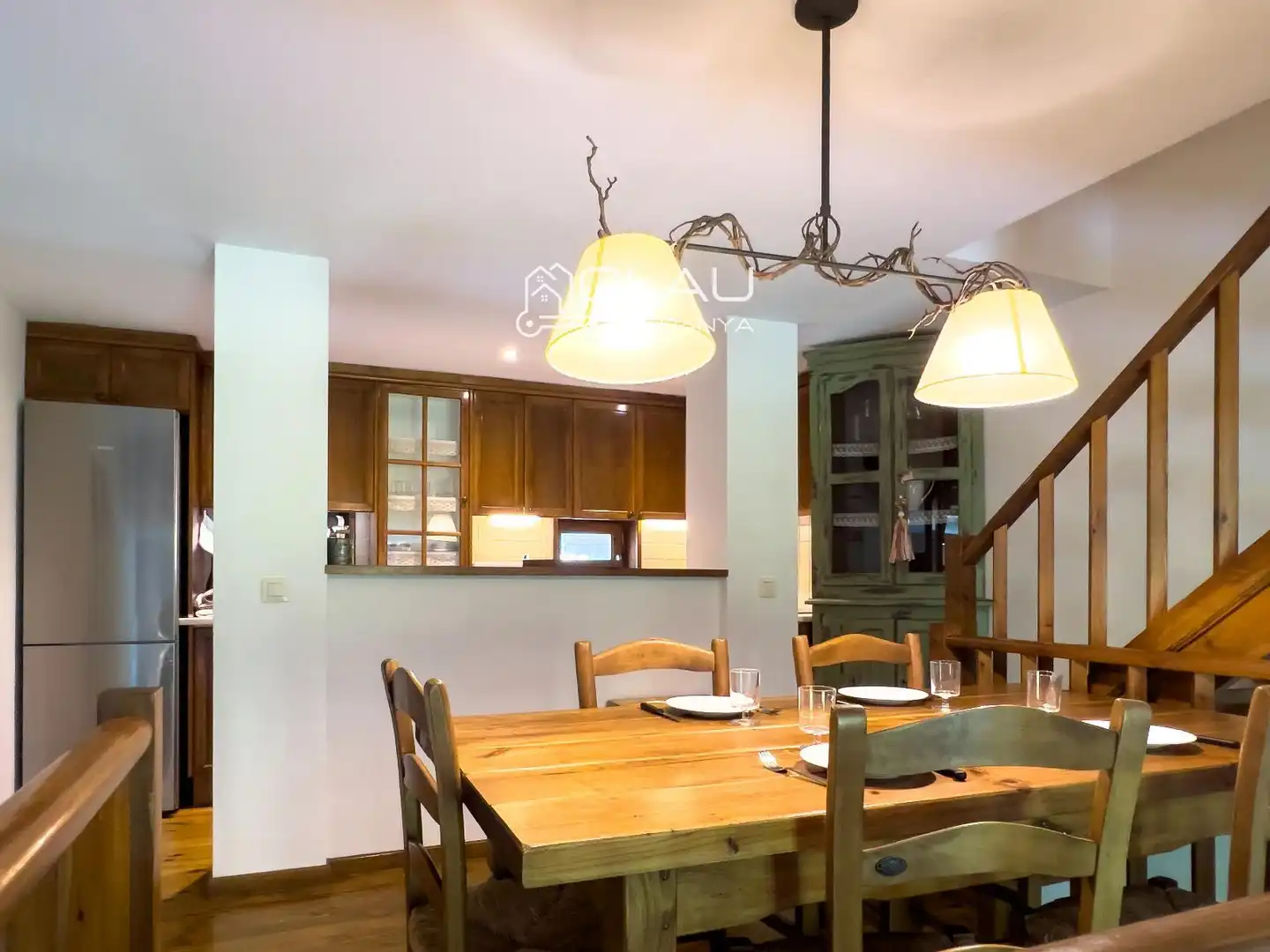 Esszimmer von Einfamilien-Reihenhaus zur Miete in Isòvol mit Heizung, Parkett und Terrasse