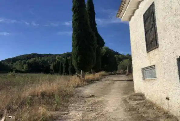 Land for sale in Mogente / Moixent