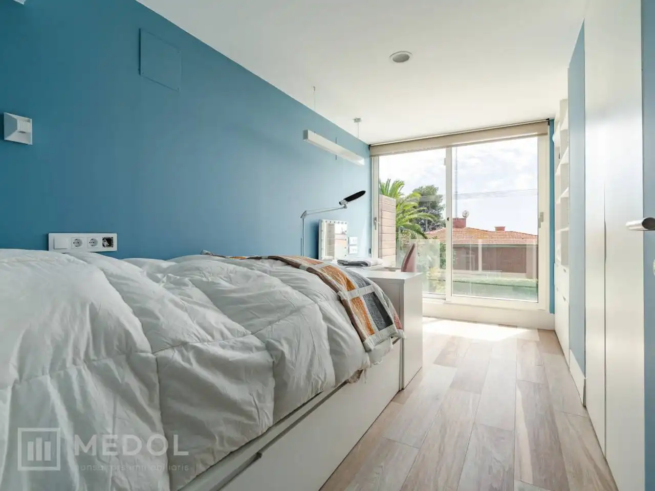 Habitación de Casa adosada en venta en Tarragona con Aire acondicionado, Calefacción y Jardín privado
