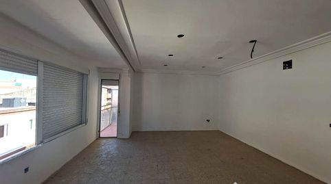 Foto 5 de Piso en venta en Calle Julio Burell, Linarejos, Linares