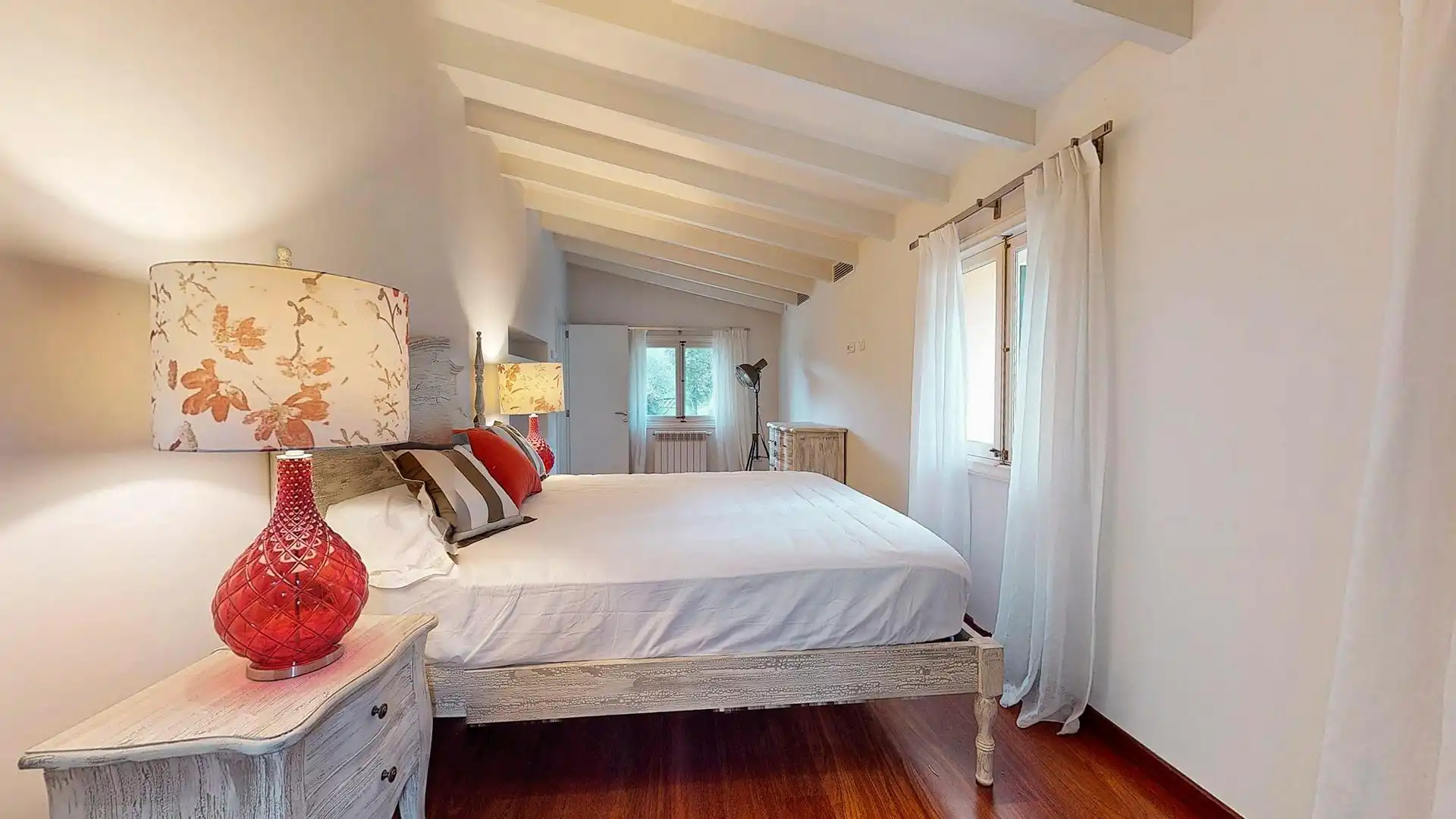 Habitación de Finca rústica de alquiler en  Palma de Mallorca con Aire acondicionado, Calefacción y Jardín privado