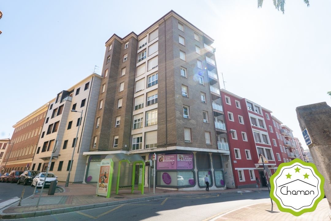 Exterior view of Flat for sale in Barakaldo   with Heating, Terrace and Storage room