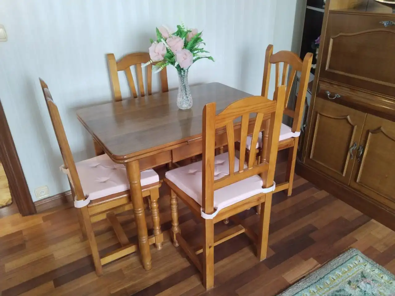 Comedor de Piso de alquiler en Burgos con Calefacción, Parquet y Amueblado