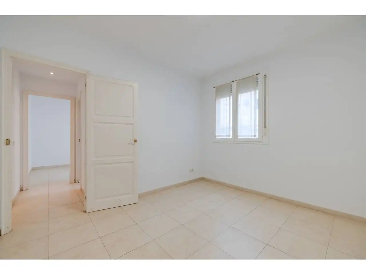Habitación de Piso en venta en Girona con Balcón