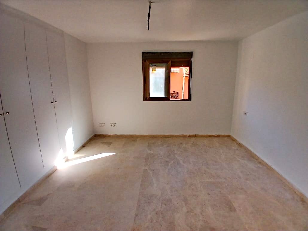 Bedroom of Flat for sale in Serra  with Balcony