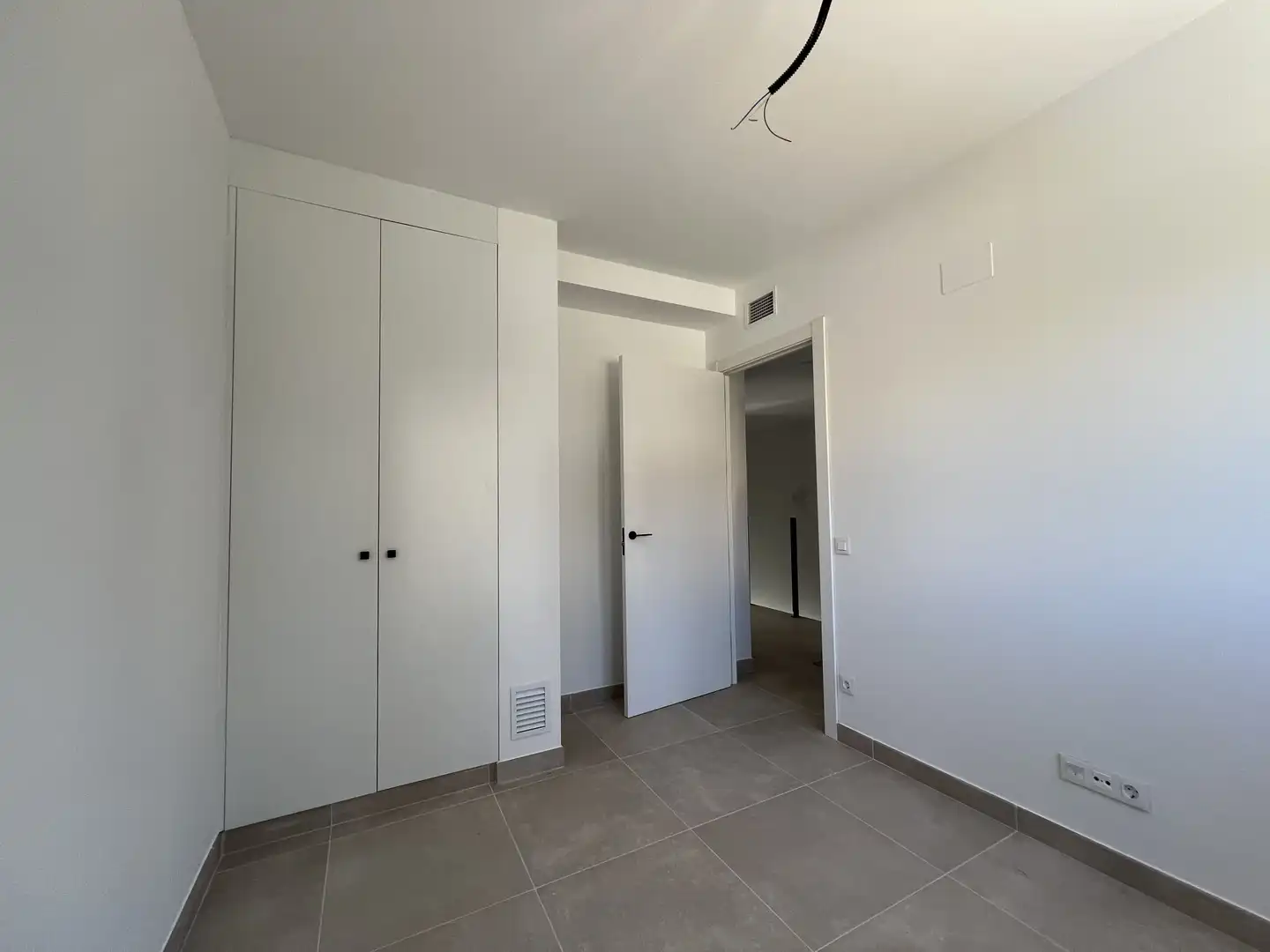 Schlafzimmer von Einfamilien-Reihenhaus zum Verkauf in Altafulla mit Klimaanlage, Heizung und Terrasse