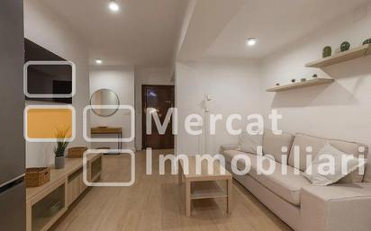 Bedroom of Flat for sale in  Barcelona Capital  with Parquet flooring