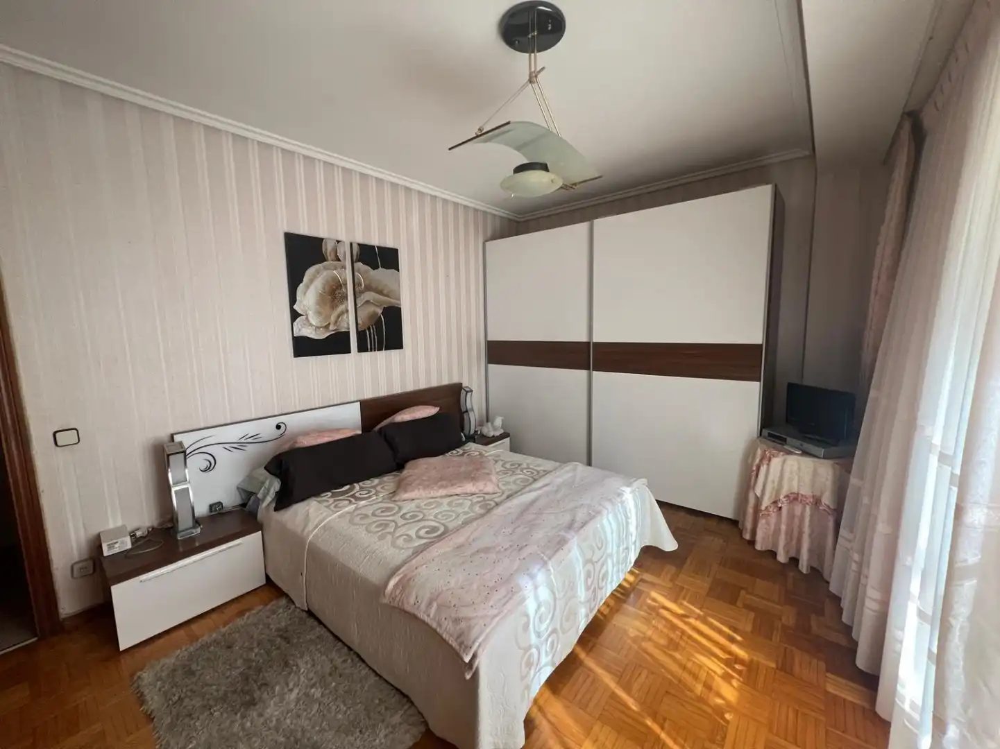 Habitación de Piso en venta en  Logroño con Calefacción, Trastero y Balcón