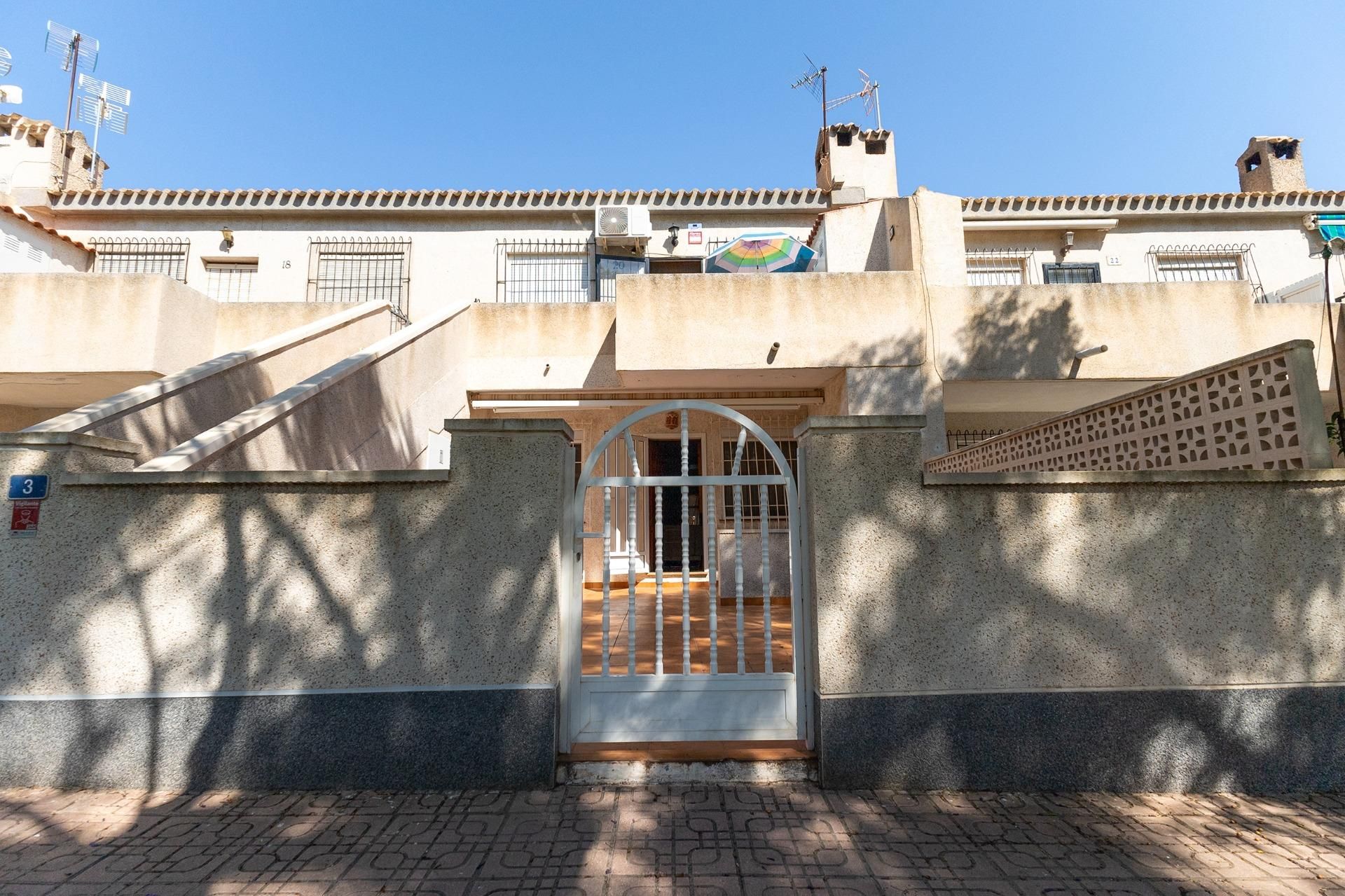 Exterior view of House or chalet for sale in Orihuela