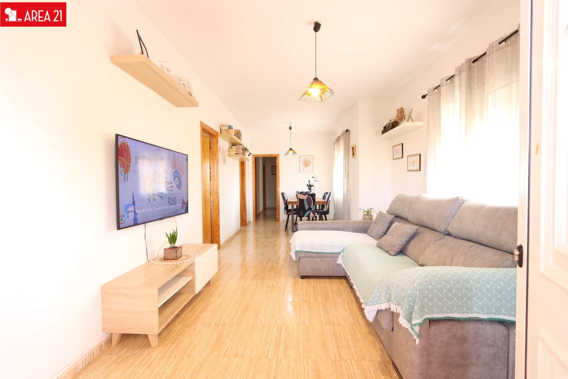 Living room of House or chalet for sale in La Pobla de Vallbona  with Air Conditioner, Heating and Private garden