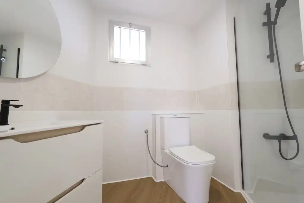 Bany de Apartament en venda en Orihuela amb Terrassa i Balcó