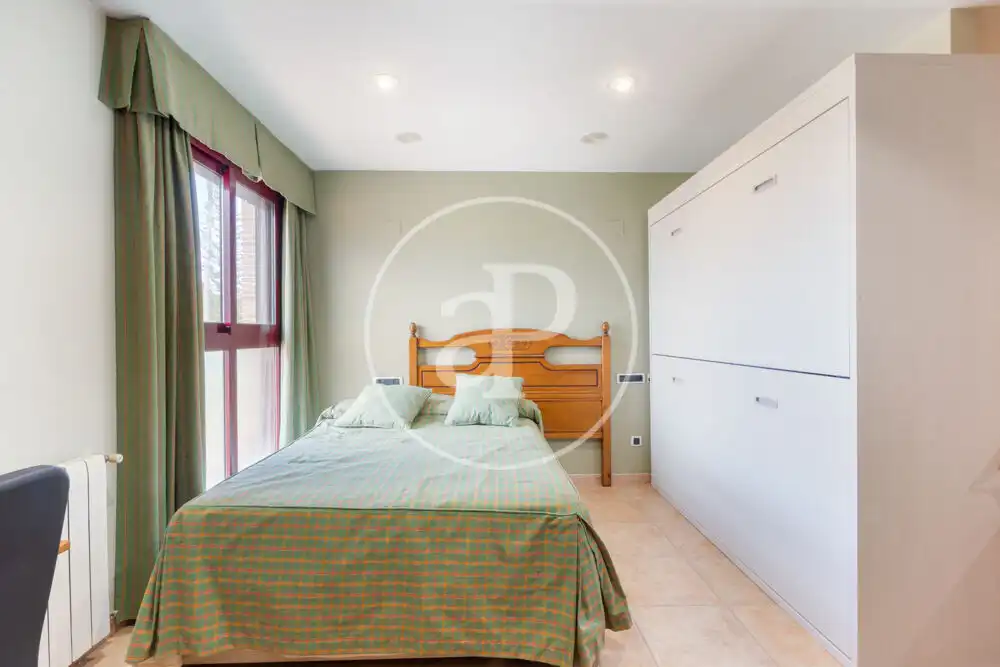 Habitación de Casa o chalet en venta en Sagunto / Sagunt con Aire acondicionado, Calefacción y Jardín privado