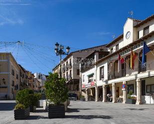 Vista exterior de Casa o xalet en venda en Horche amb Terrassa i Balcó