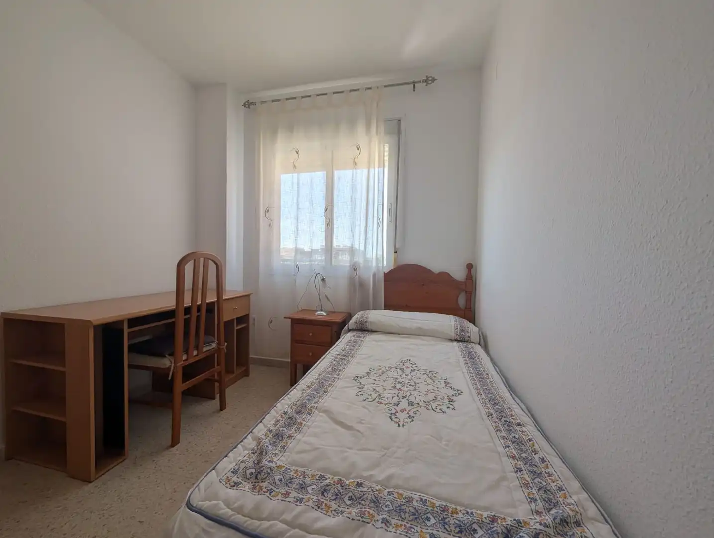 Habitación de Piso en venta en Huelva con Aire acondicionado y Terraza