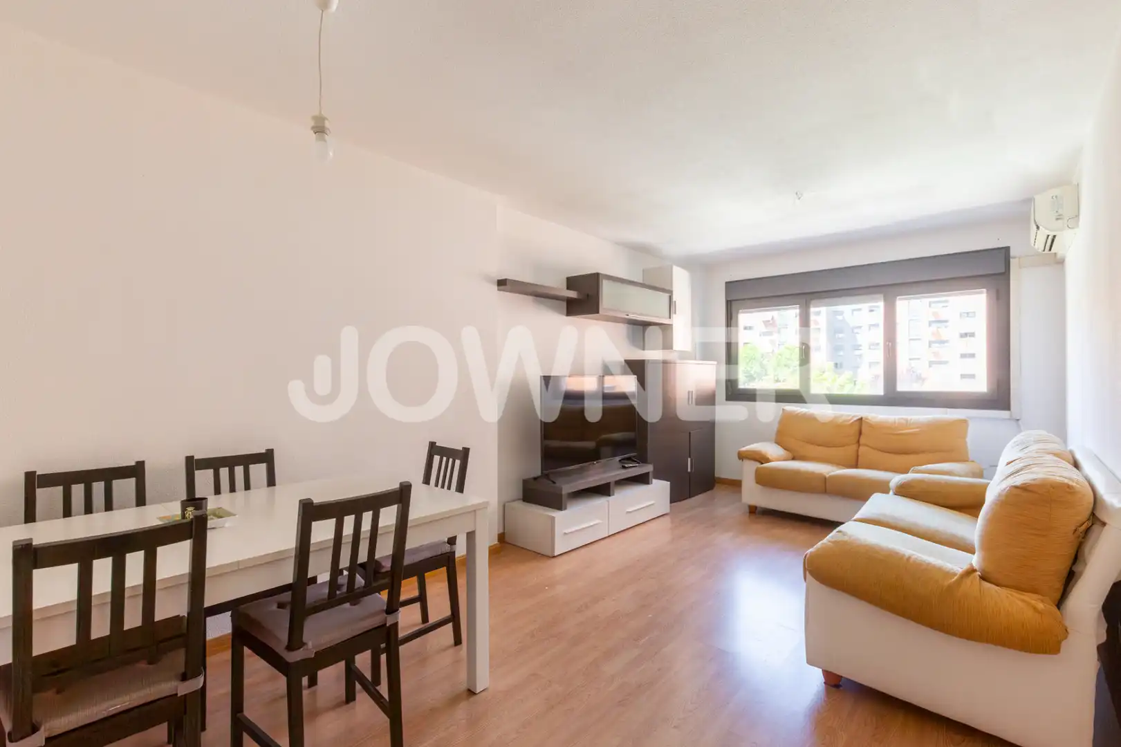 Living room of Flat for rent in Valdemoro  with Air Conditioner, Heating and Storage room