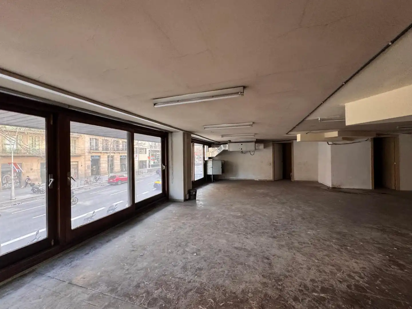 Local comercial en venta en Carrer Carrer Comte d'Urgell 152, imagen 4