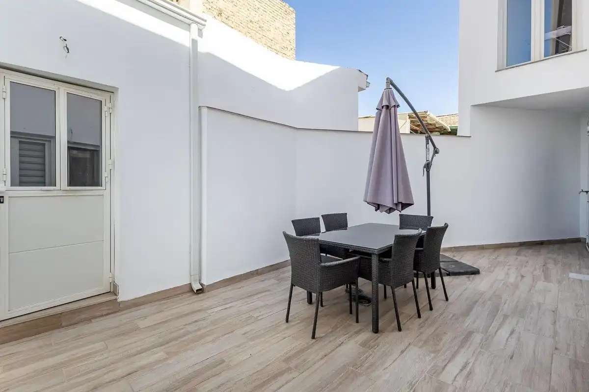 Terrassa de Casa adosada en venda en Churriana de la Vega amb Aire condicionat