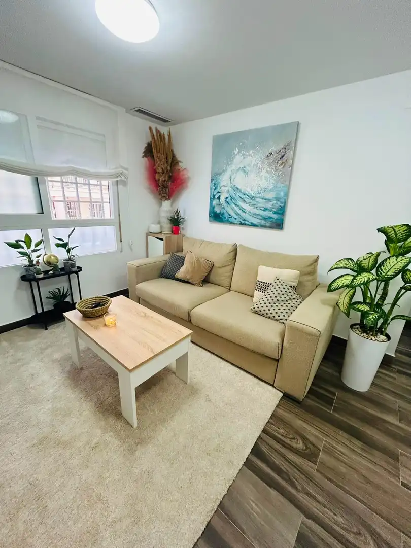 Ground floor with lift for sale in Calle JACINTO BENAVENTE 3, imagen 2