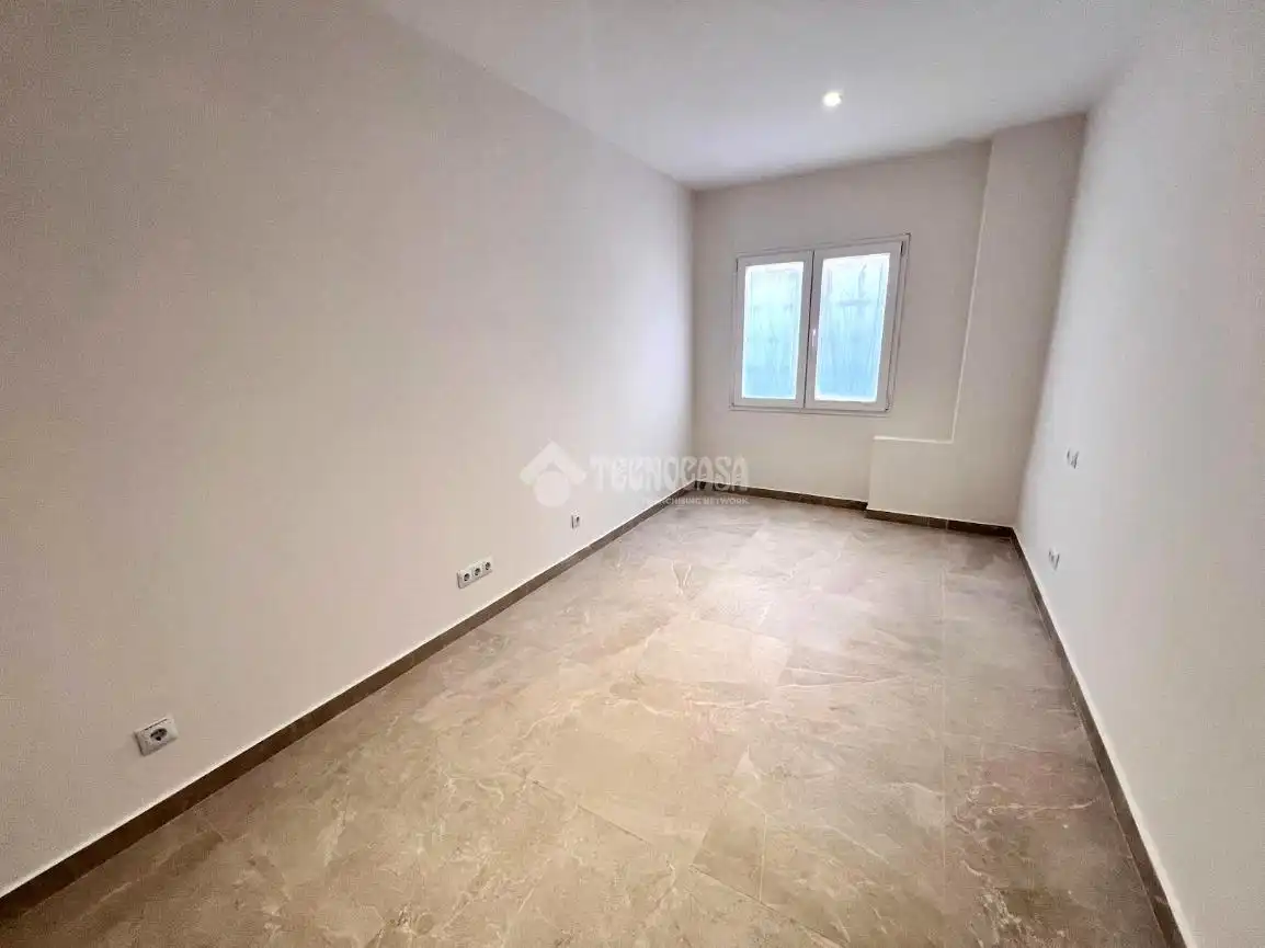 Flat for sale in Alcalá de Henares  with Alarm
