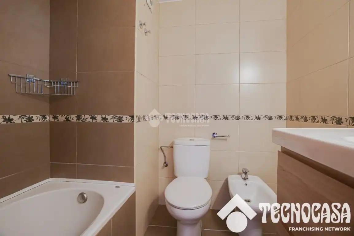 Bany de Àtic en venda en Sant Feliu de Codines amb Terrassa i Moblat