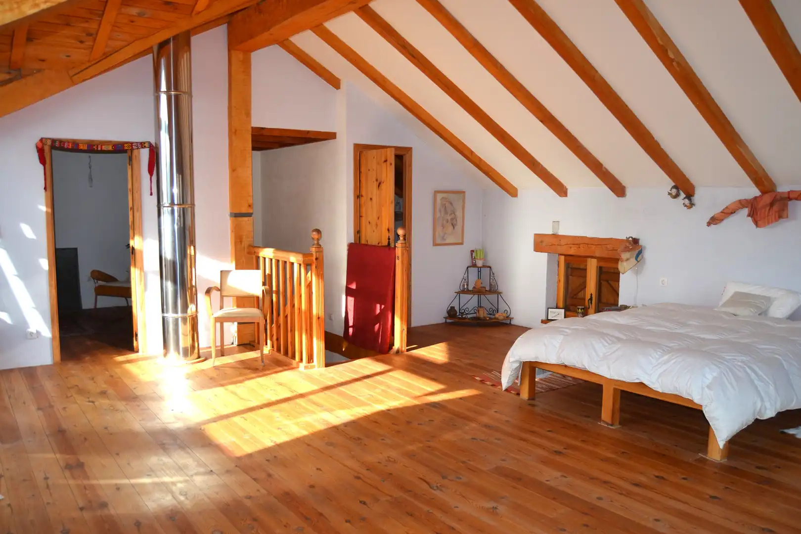 Schlafzimmer von Haus oder Chalet zum Verkauf in Aisa mit Heizung und Privatgarten