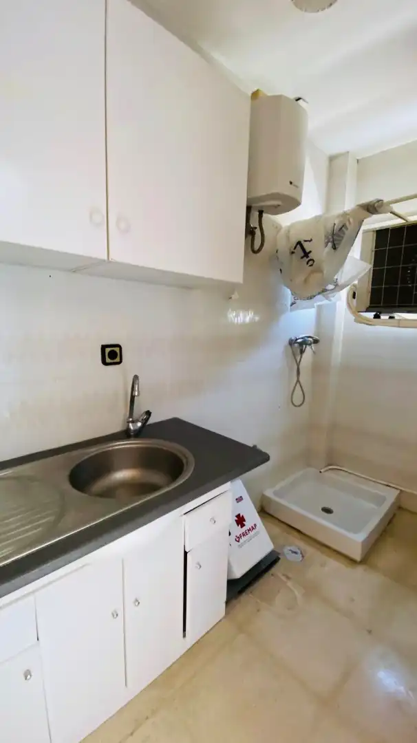 Baño de Local de alquiler en Moraira con Aire acondicionado, Calefacción y Alarma