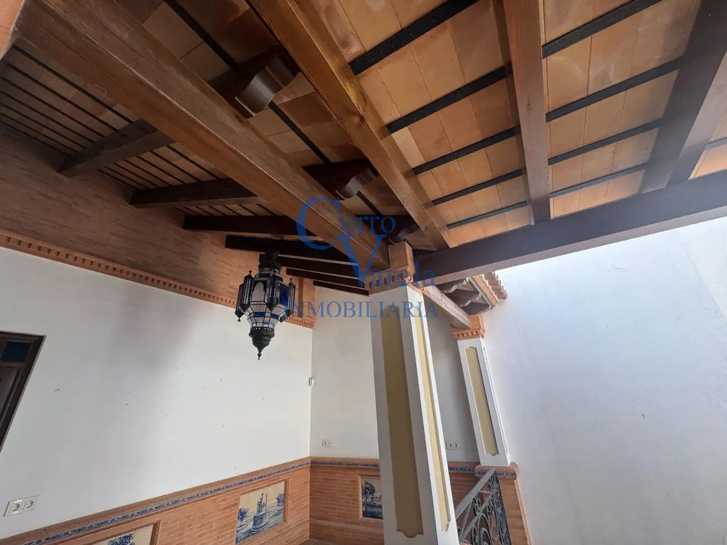 Houses for sale in Dos Hermanas  with Air Conditioner, Heating and Storage room