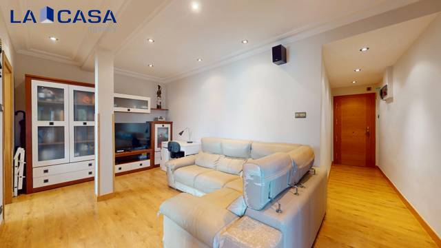 Piso en Venta en Irailaren Zortzia Kalea en Burtzeña