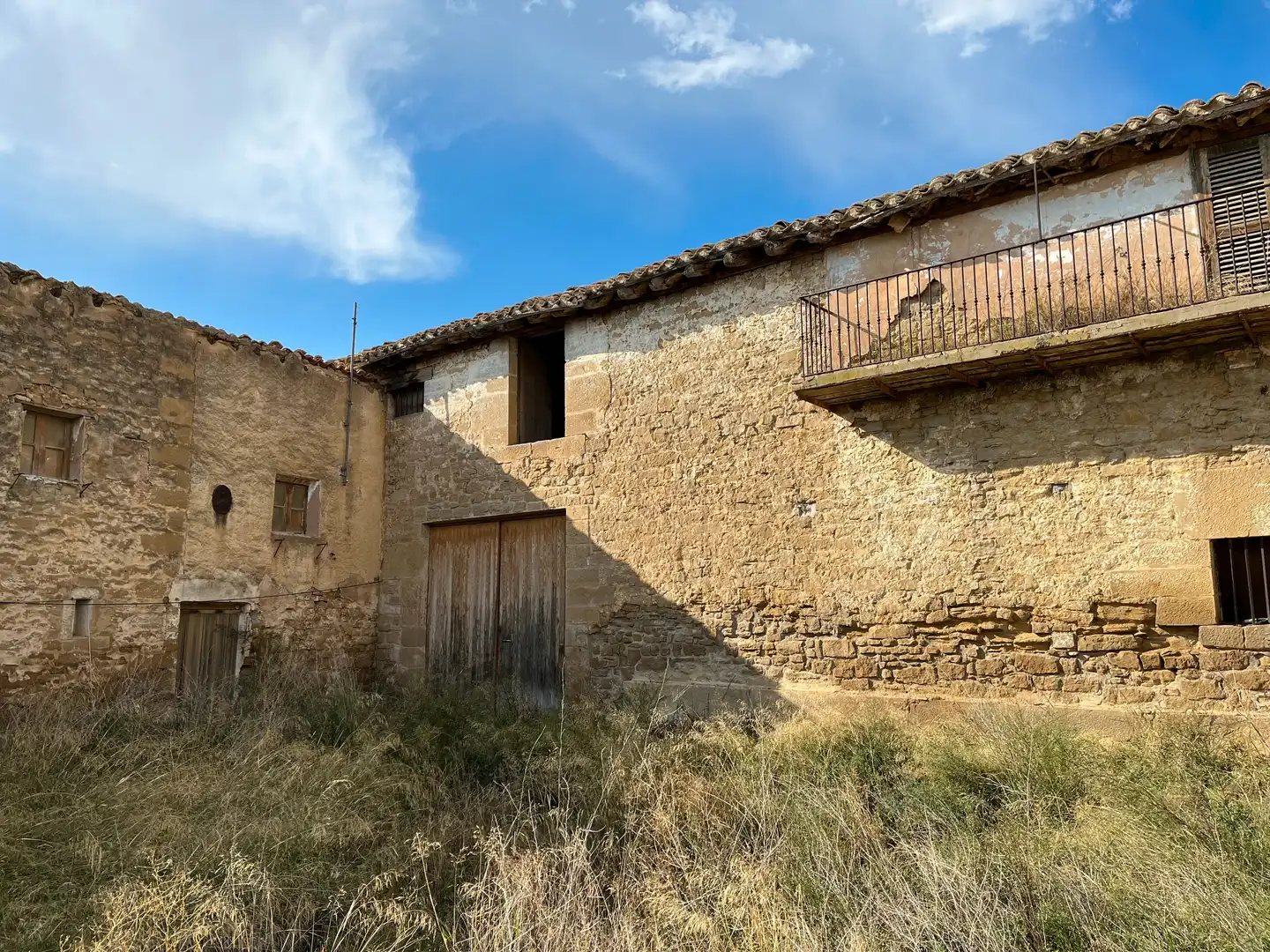 Vista exterior de Casa o xalet en venda en Murillo El Cuende amb Jardí privat i Balcó