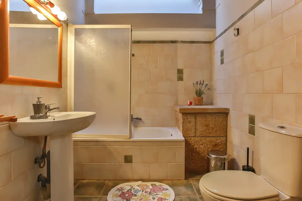 Bathroom of Country homes for sale in Aguilar de Segarra  with Heating, Swimming Pool and Internet