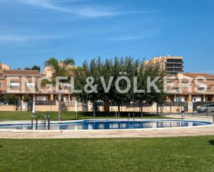 Vista exterior de Casa o xalet de lloguer en Paterna amb Aire condicionat, Calefacció i Parquet