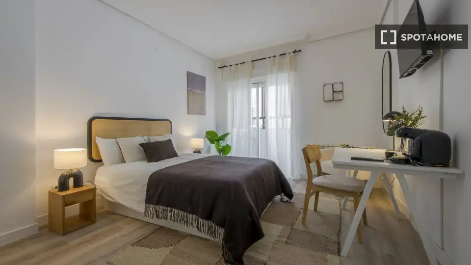 Room in Lucero