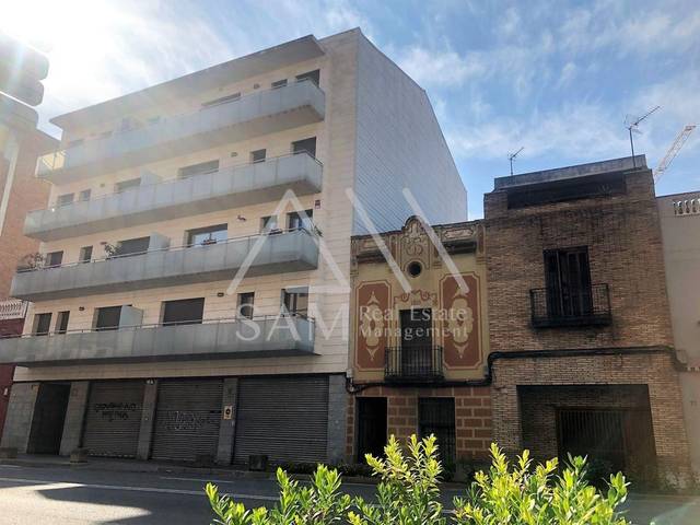 Local comercial en Venta en Molins de Rei