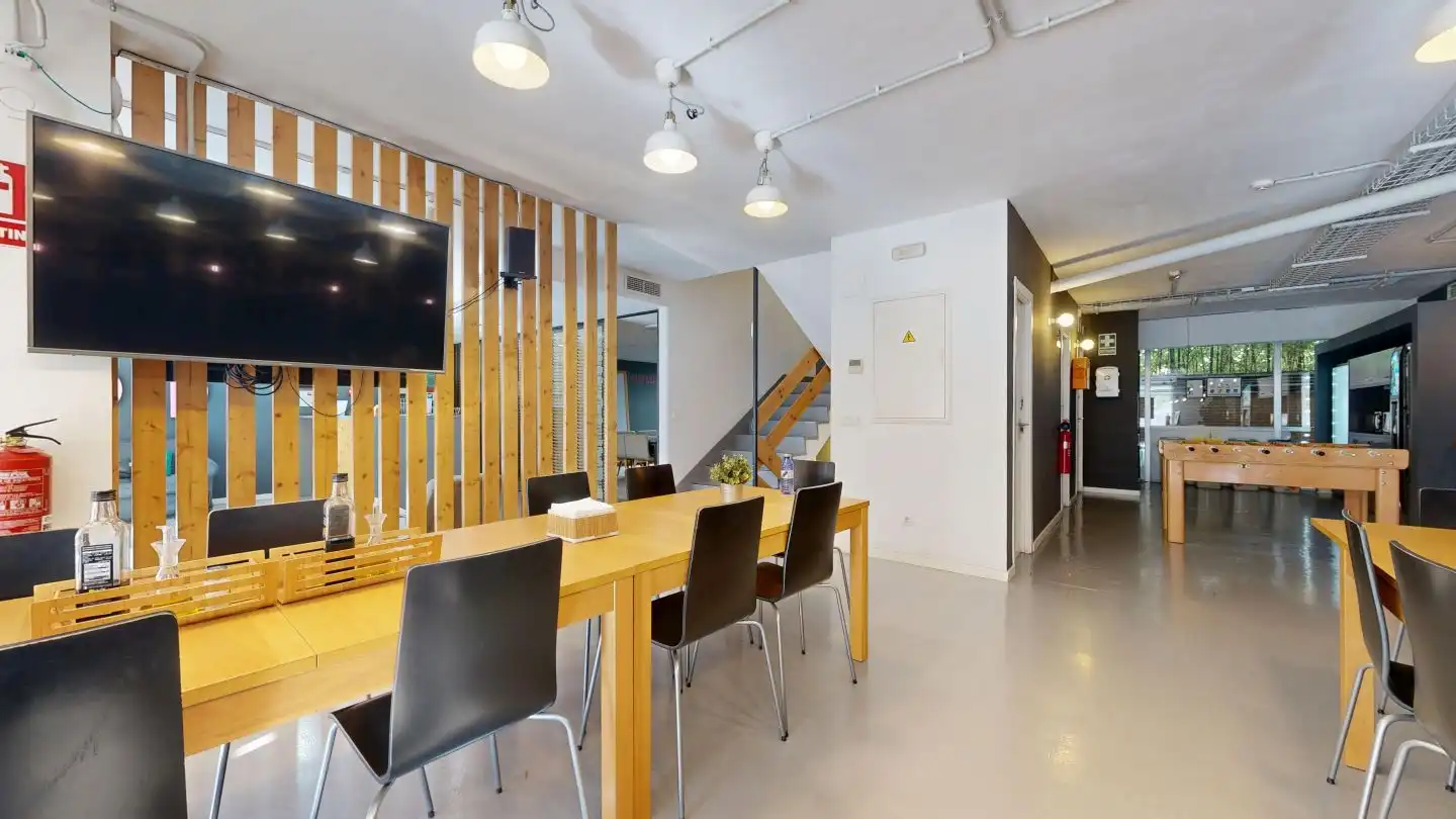 Office for sale in Madrid  with Air Conditioner, Heating and Storage room