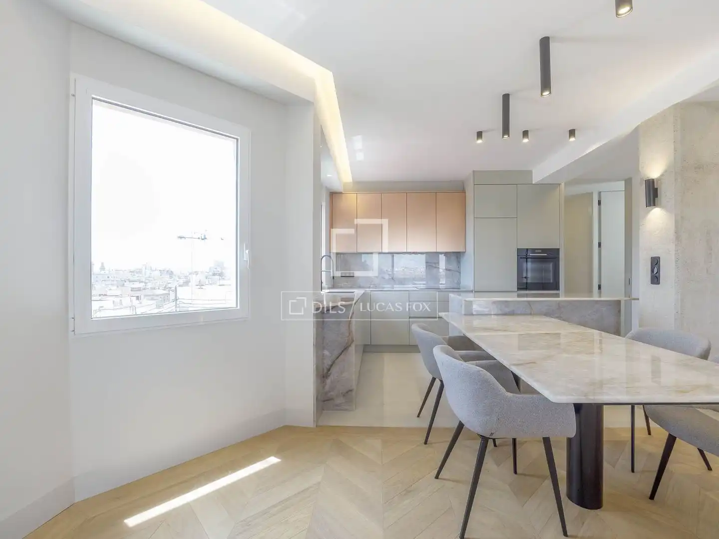 Kitchen of Attic for rent in Valencia  with Air Conditioner, Heating and Parquet flooring