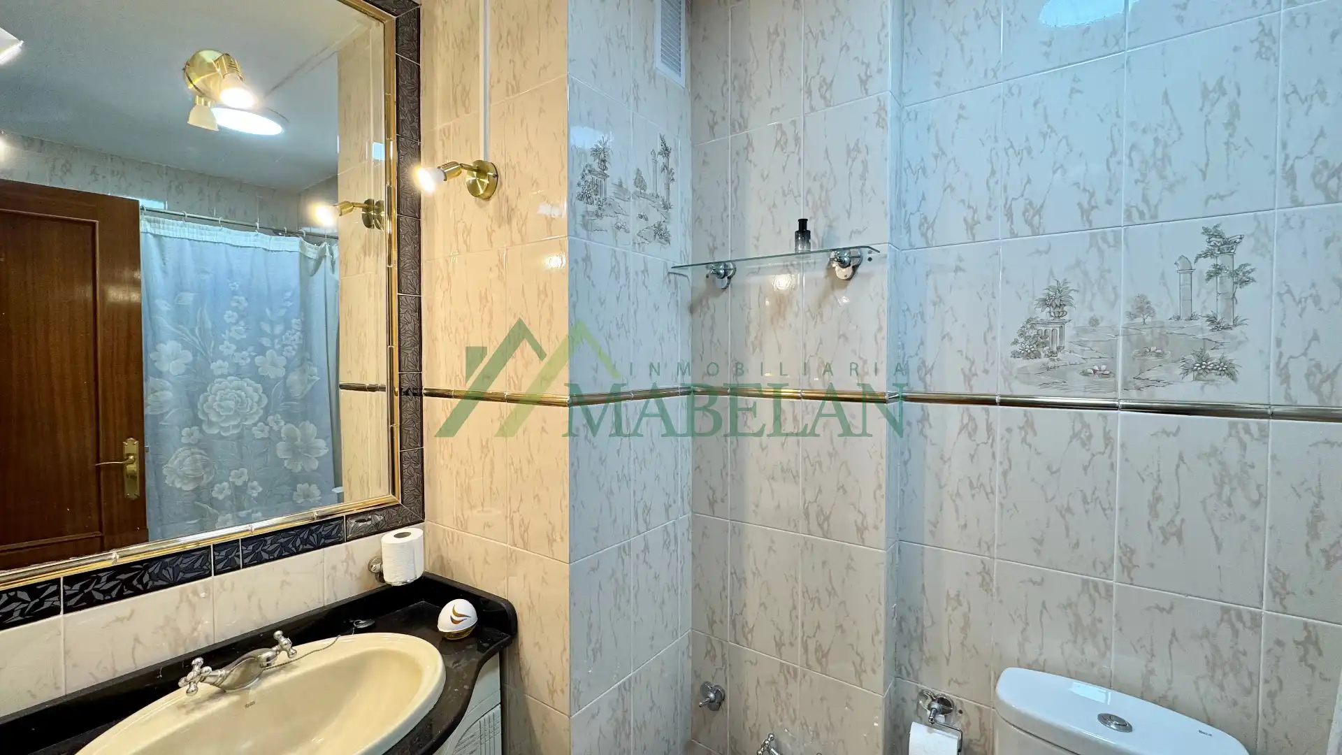 Badezimmer von Wohnung zur Miete in Madrid mit Heizung, Terrasse und Möbliert