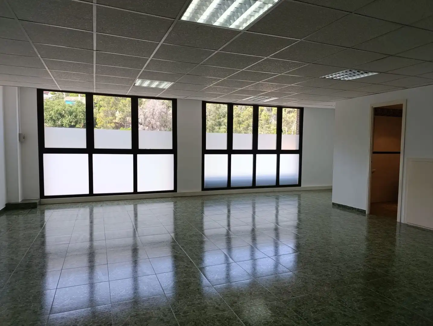 Business premises to rent in Vallirana, imagen 6