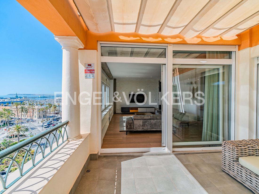 Terrace of Attic for sale in Alicante / Alacant  with Air Conditioner, Heating and Terrace