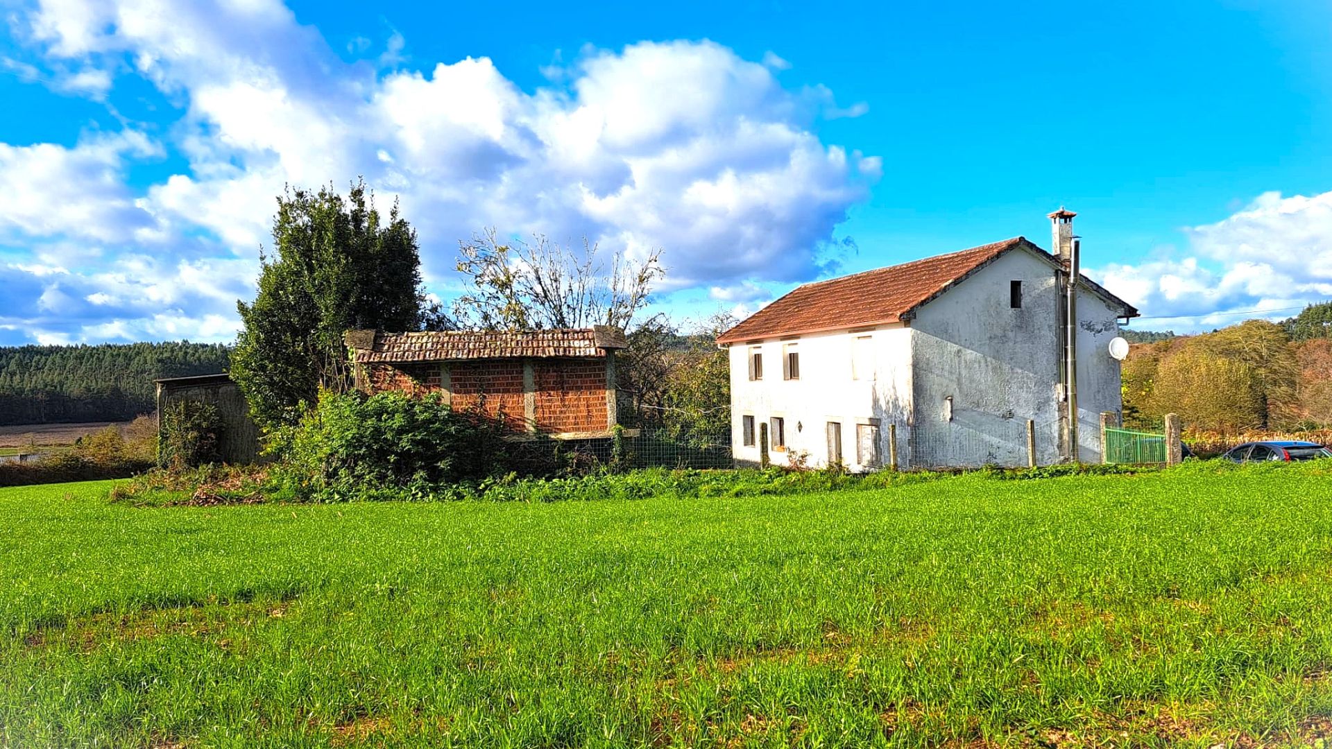 Finca rústica en venda en Santiago de Compostela  amb Calefacció, Moblat i Forn
