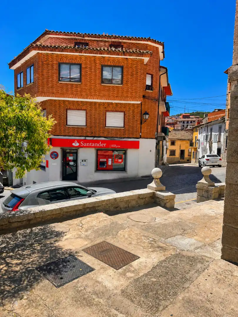 Casa adosada en venda en El Hoyo de Pinares 