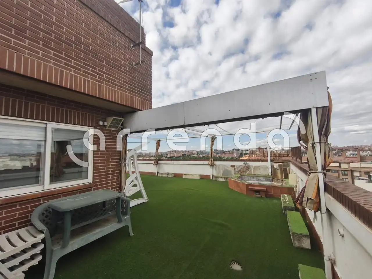 Vista exterior de Ático en venta en Madrid