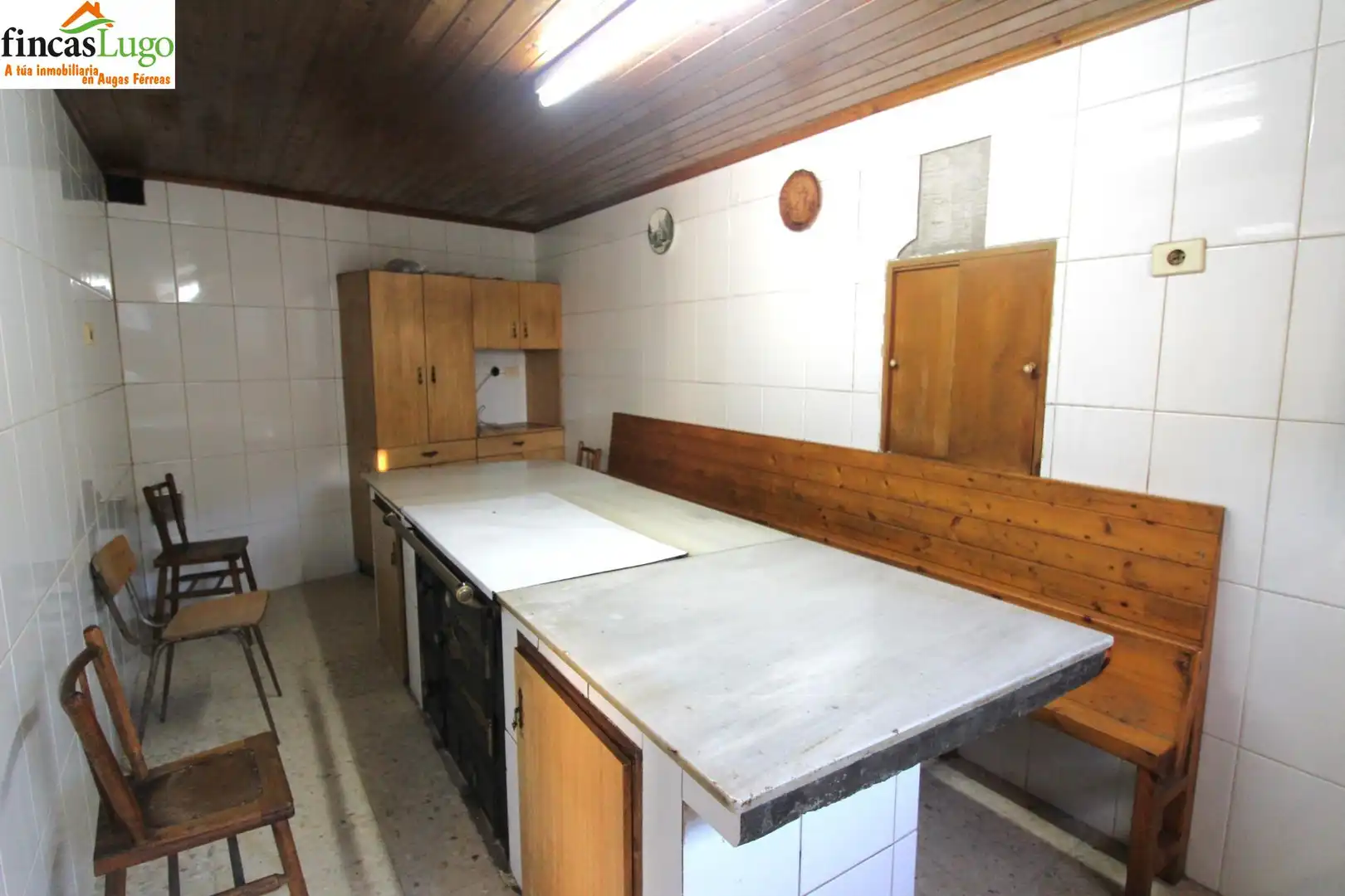 Cocina de Casa o chalet en venta en Lugo con Jardín privado y Amueblado