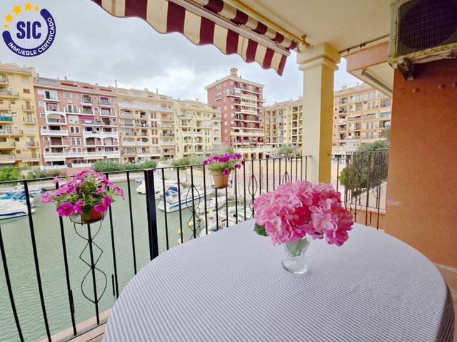 Piso en Venta en Calle Calle de la Unió en Port Saplaya