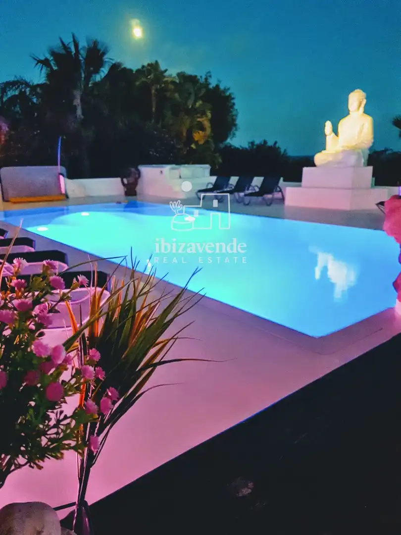 Swimming pool of Houses for sale in Santa Eulària des Riu  with Air Conditioner, Private garden and Terrace