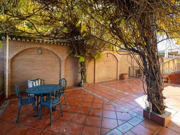 Villa con balcone in vendita a Calle Cañas