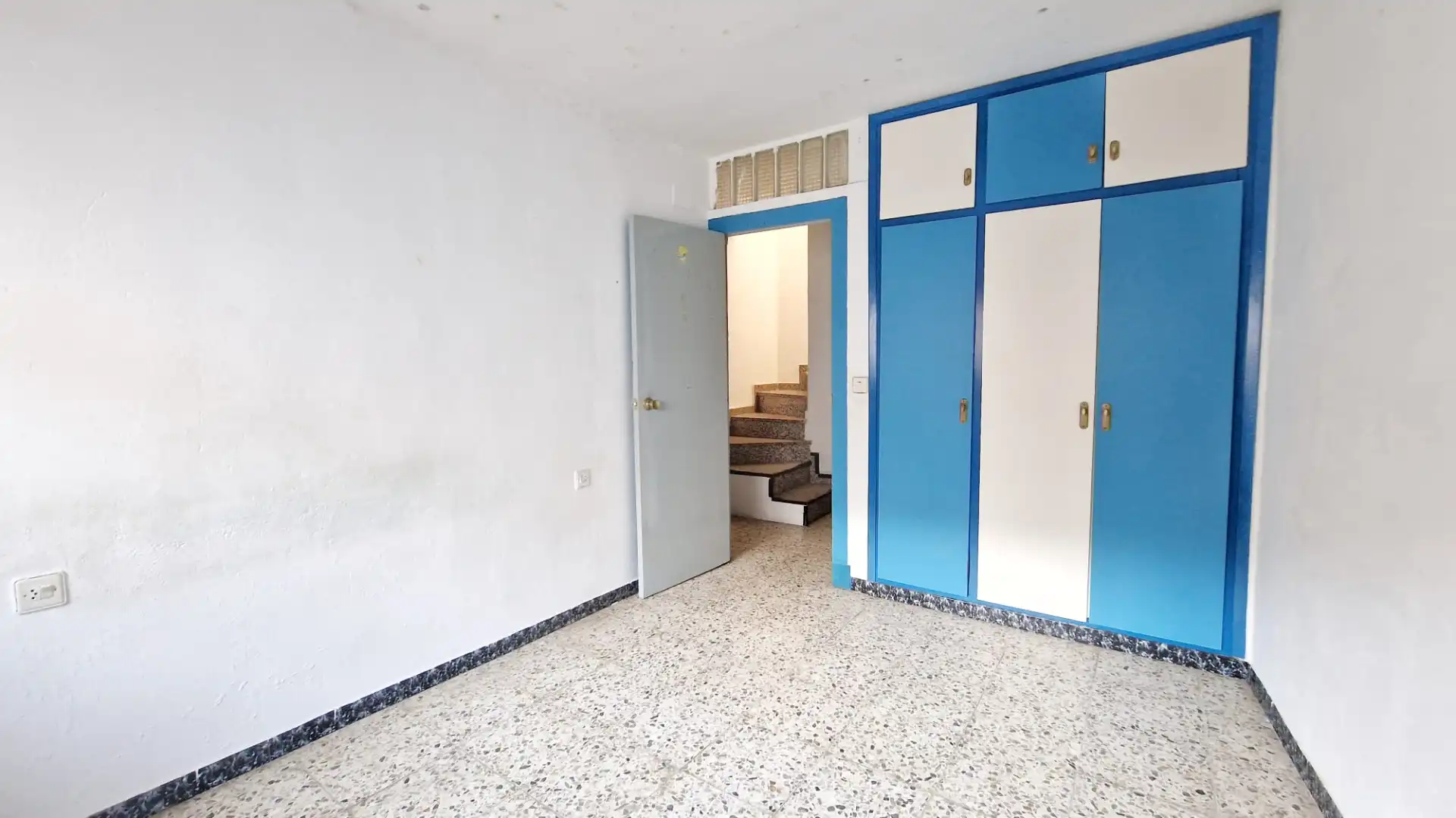 Casa adosada en venda en Alloza amb Terrassa