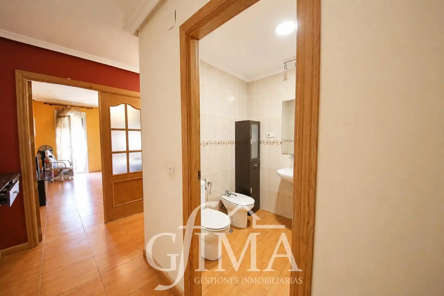 Piso en venta en Tomelloso con Calefacción, Amueblado y Balcón