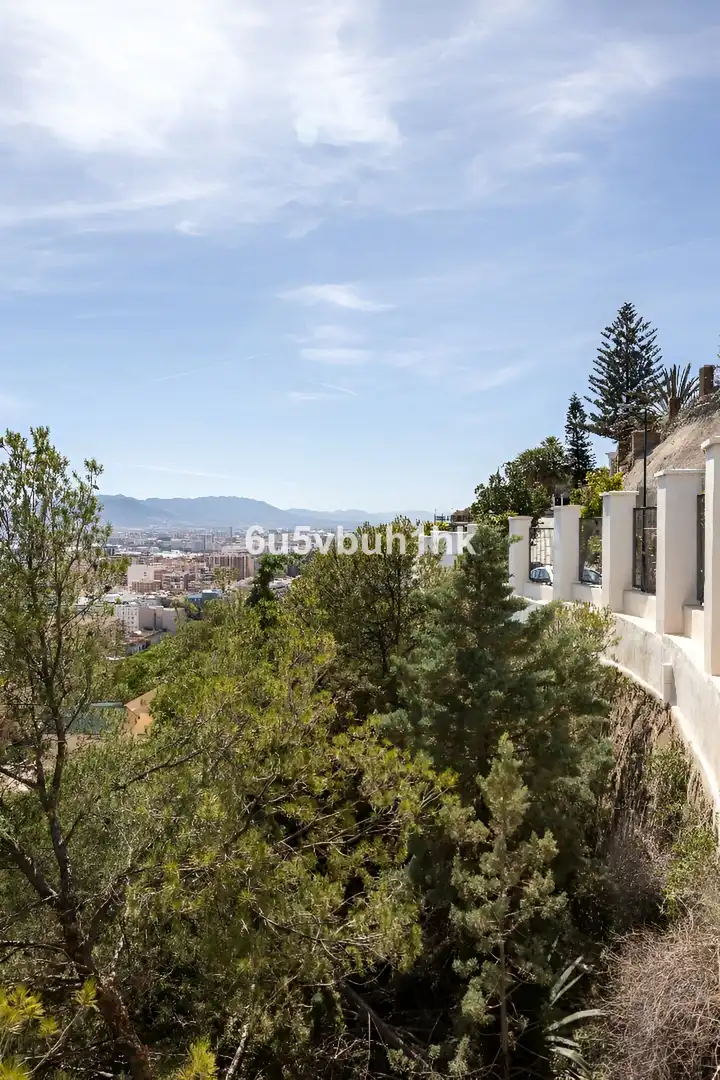 Außenansicht von Erdgeschoss zum Verkauf in Málaga mit Klimaanlage, Terrasse und Möbliert